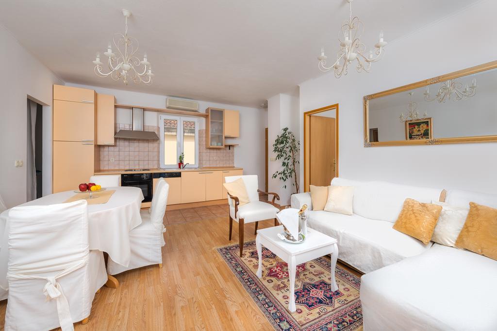 Apartments Santo Bol Værelse billede